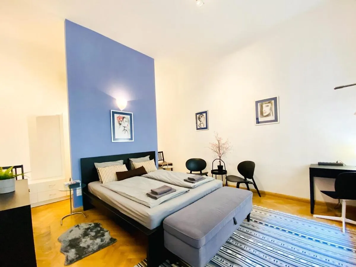 Huge Family Friendly 2Br Downtown Apt - Deco House Budapest